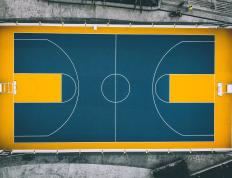 哈兰德巅峰对决，萨拉赫与80激战曼联分钟，战术调整胜负难料！